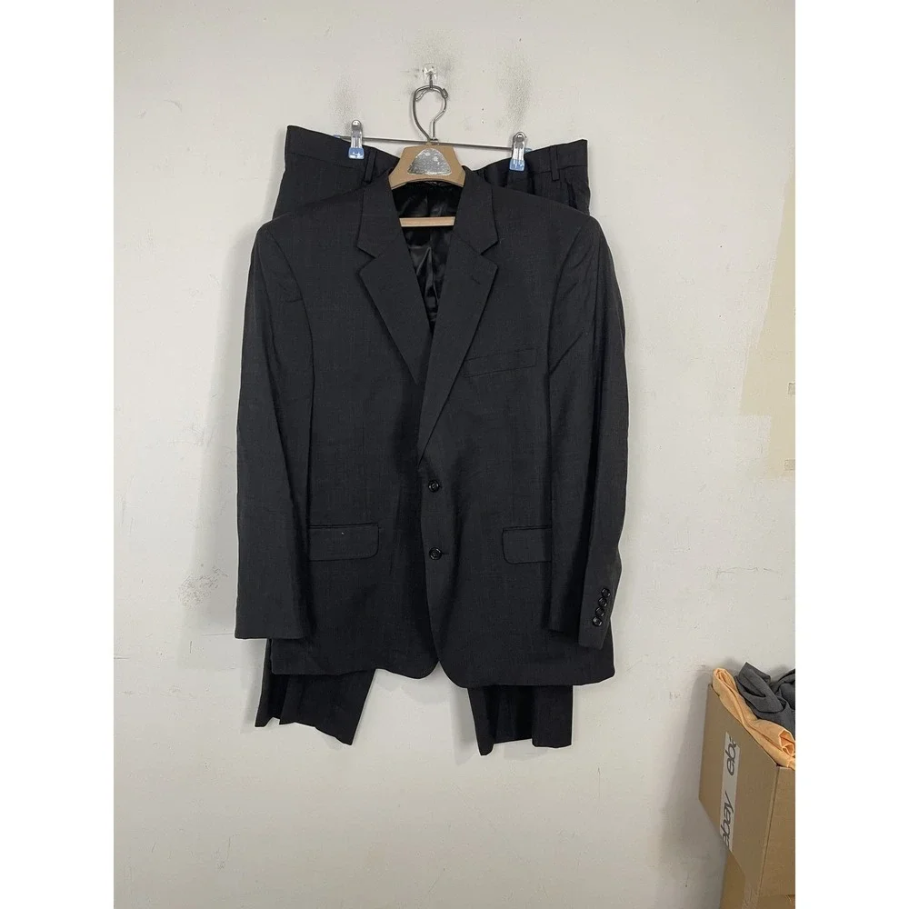 Men's Jos A Bank 100% Wool Suit Jacket 46S Pants 35x29 Gray